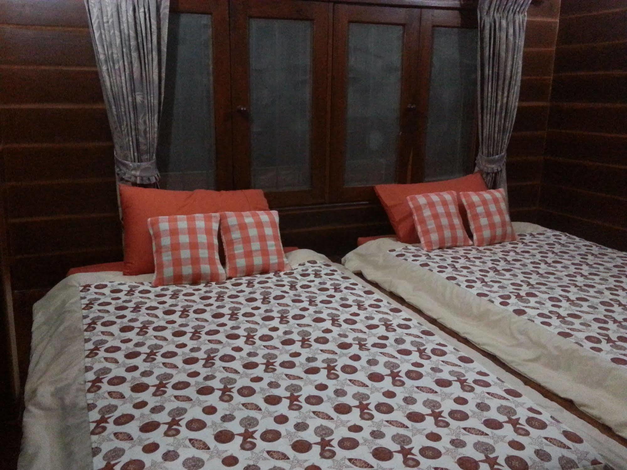 Rim Nam Kong Homestay Pakcsom Kültér fotó