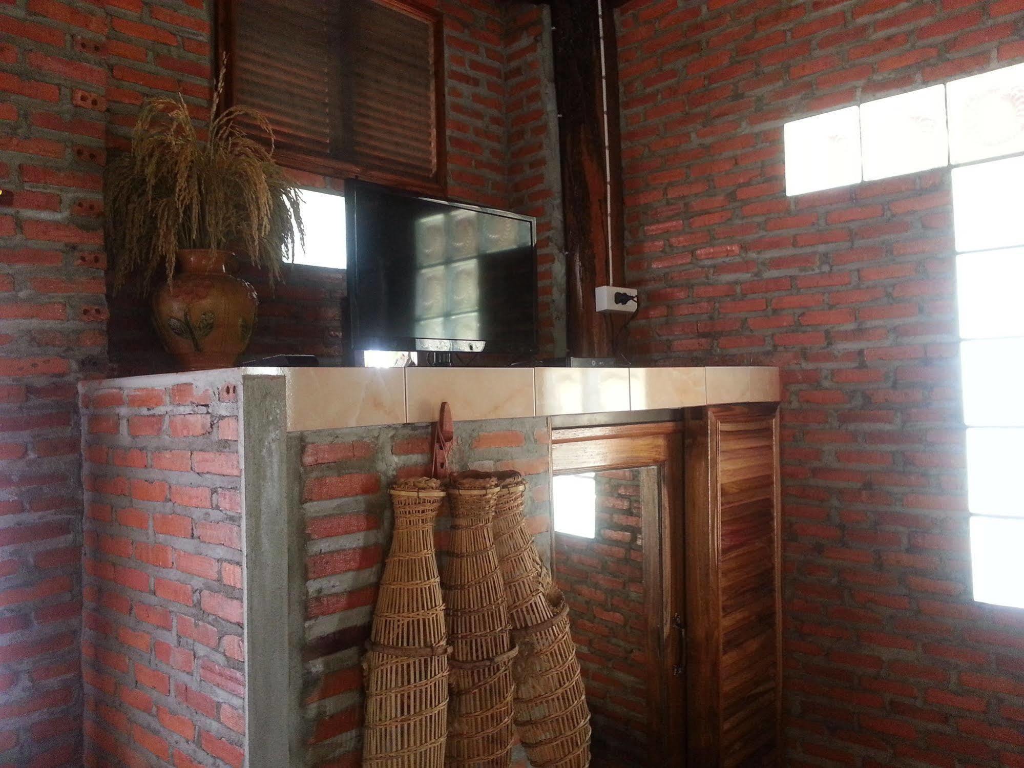 Rim Nam Kong Homestay Pakcsom Kültér fotó