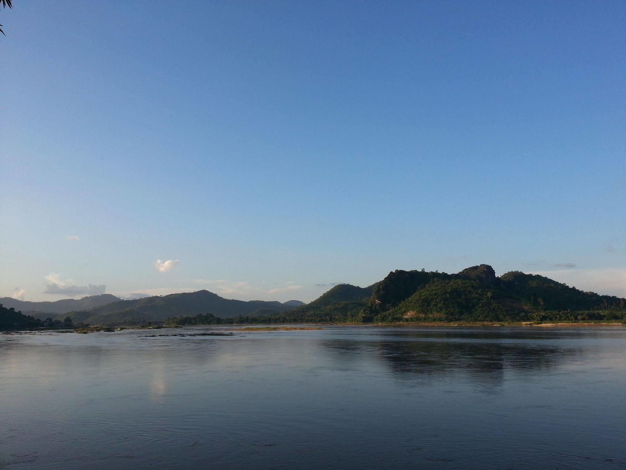 Rim Nam Kong Homestay Pakcsom Kültér fotó