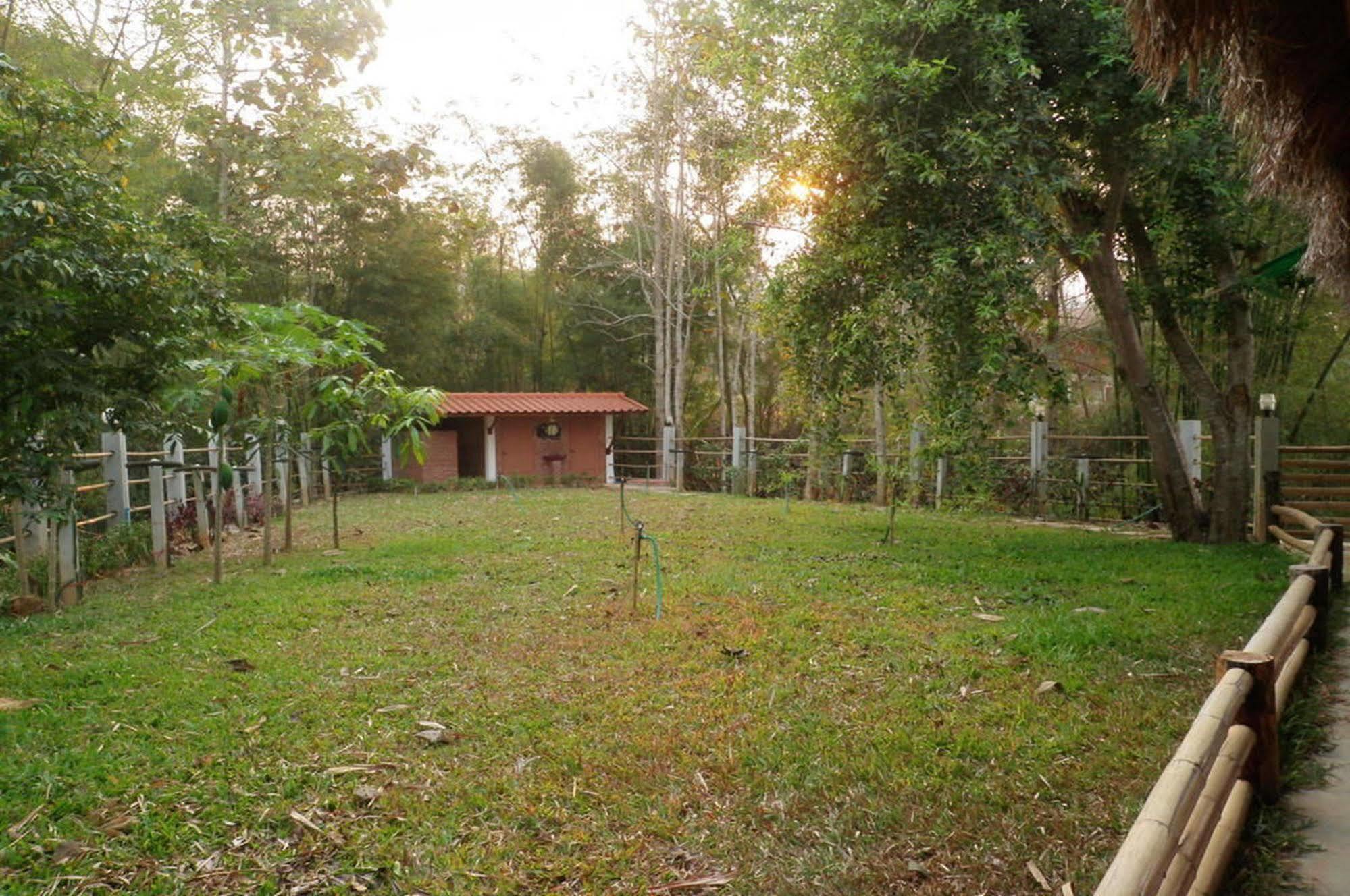 Rim Nam Kong Homestay Pakcsom Kültér fotó