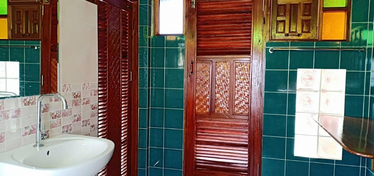 Rim Nam Kong Homestay Pakcsom Kültér fotó