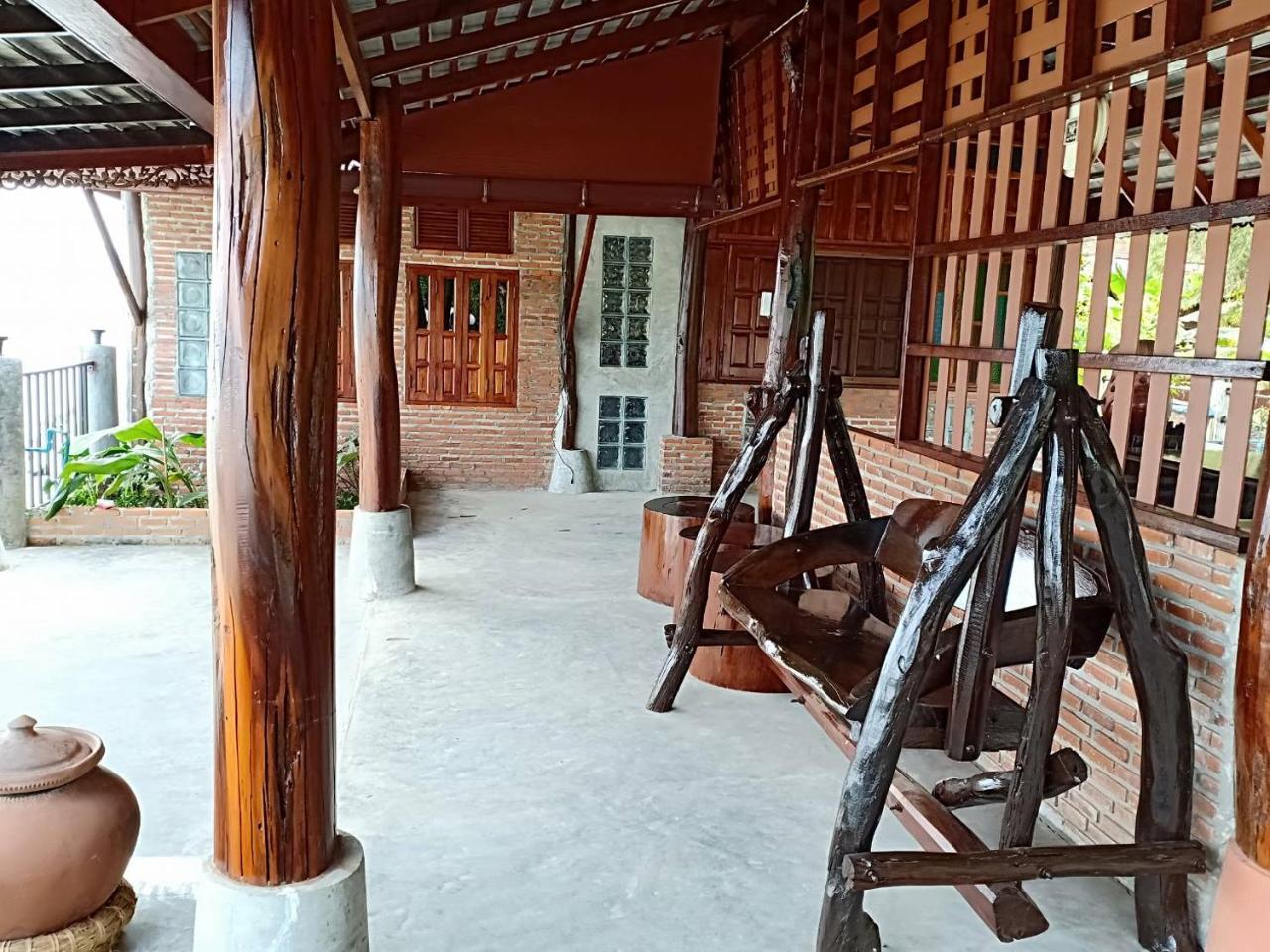 Rim Nam Kong Homestay Pakcsom Kültér fotó
